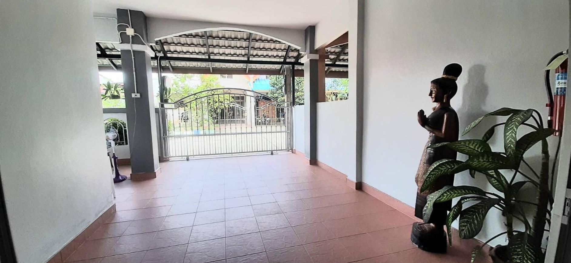 Rutcha Homestay Betong รัชชา โฮมสเตย์ เบตง Exteriér fotografie